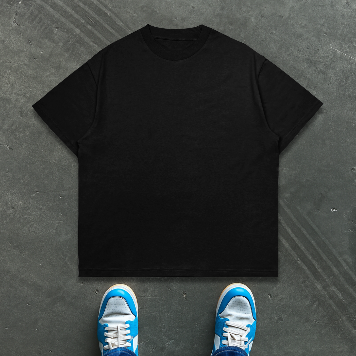 SOLID "BLACK" OVERSIZED TEE