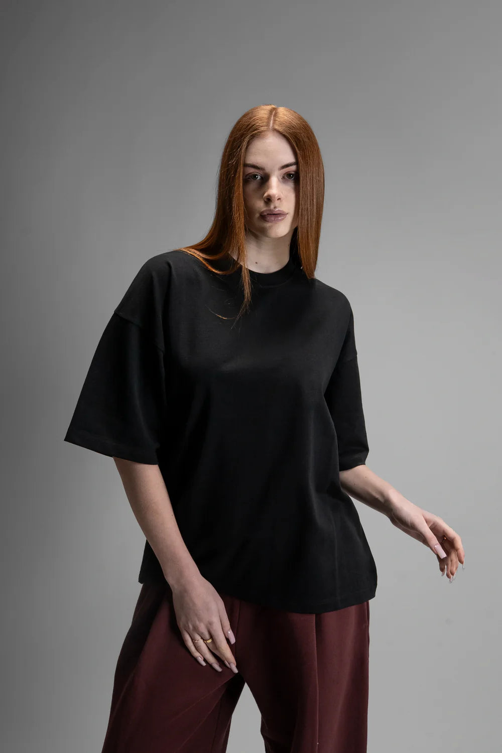 SOLID "BLACK" OVERSIZED TEE