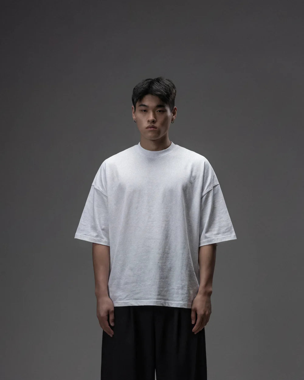 SOLID "WHITE" OVERSIZED TEE