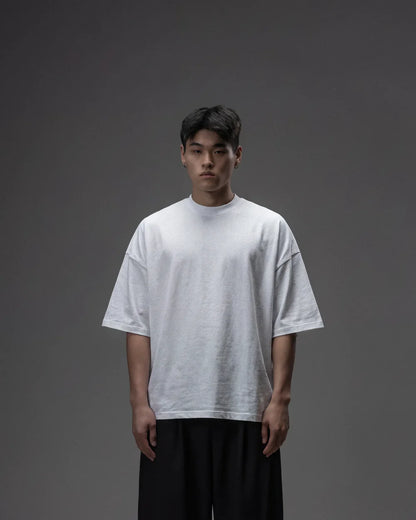 SOLID "WHITE" OVERSIZED TEE